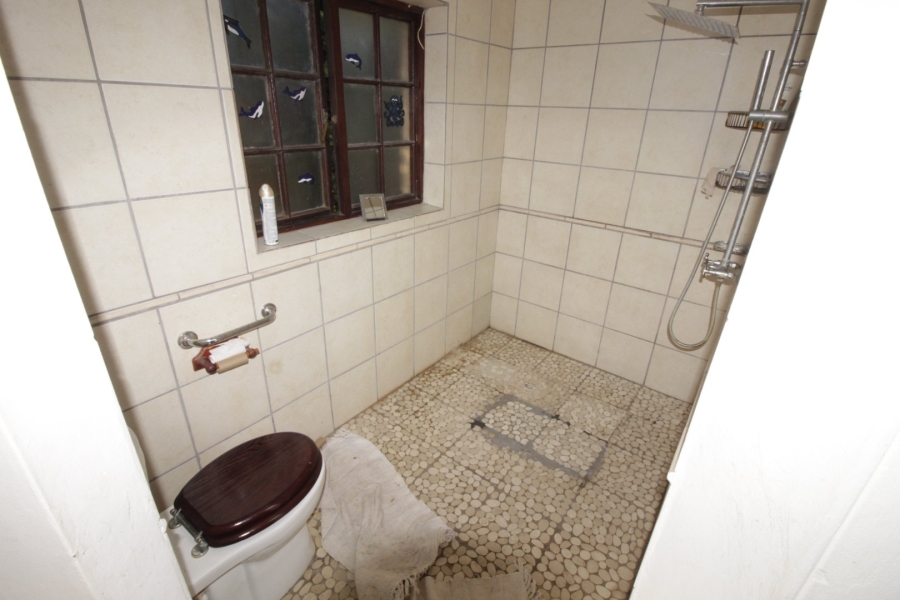 7 Bedroom Property for Sale in Noorsekloof Eastern Cape